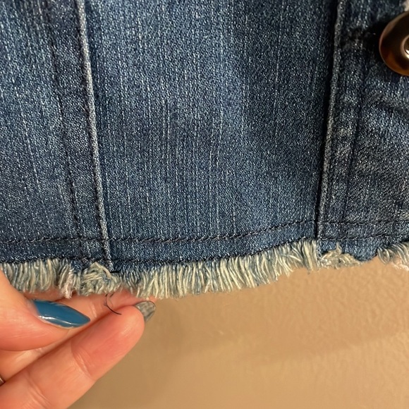 Youth girls stretch denim Vest with red sequins shoulders  button front 10/12 MC - Picture 6 of 9